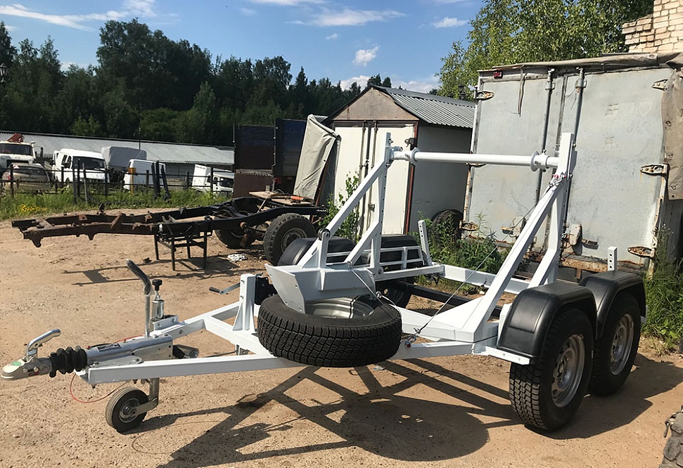 Прицеп для перевозки барабанов с кабелем